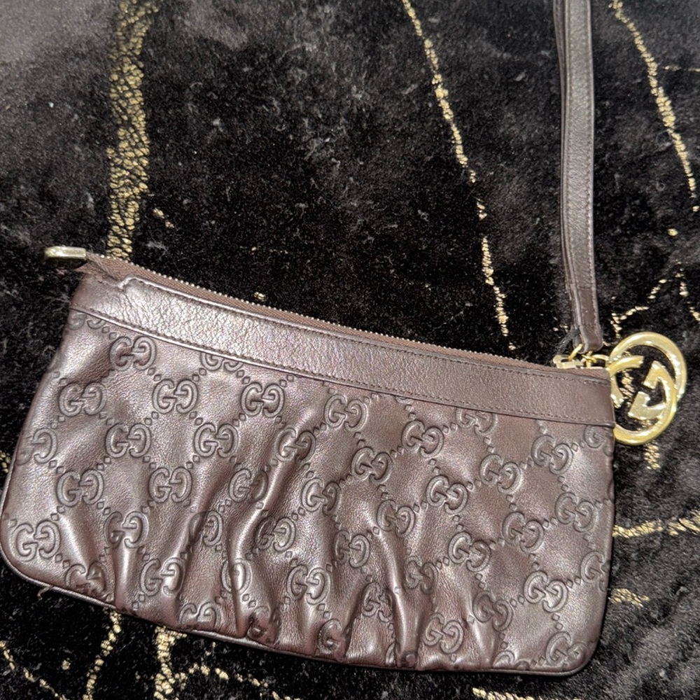 Gucci GG Shima Charm Women's Frill Pouch Leather Brown
 Wristlet Bag